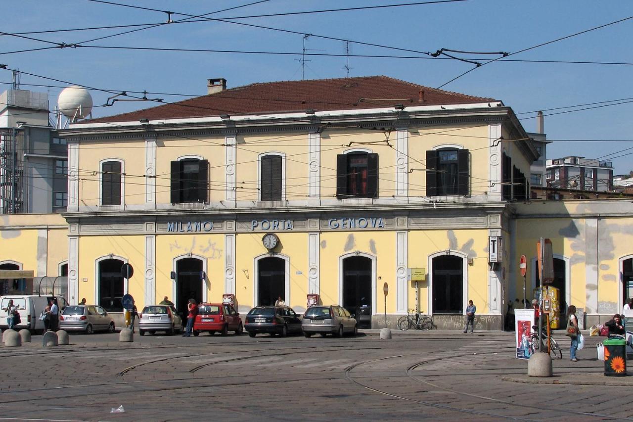 - Nella Corte Dei Navigli Milano